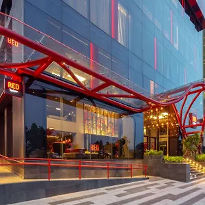 Radisson Red Hotel